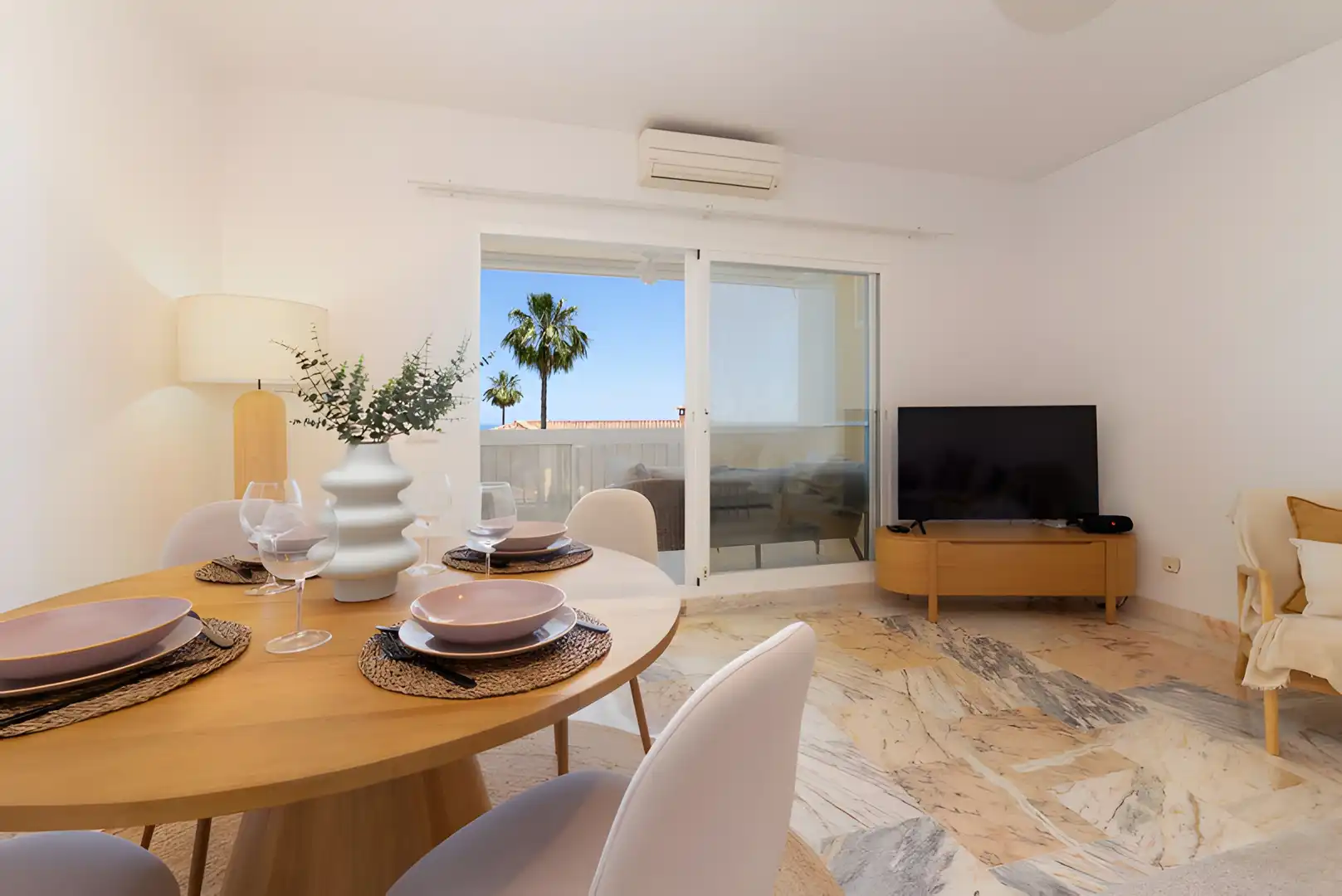 Menjador de Apartament en venda en Mijas amb Aire condicionat, Calefacció i Terrassa