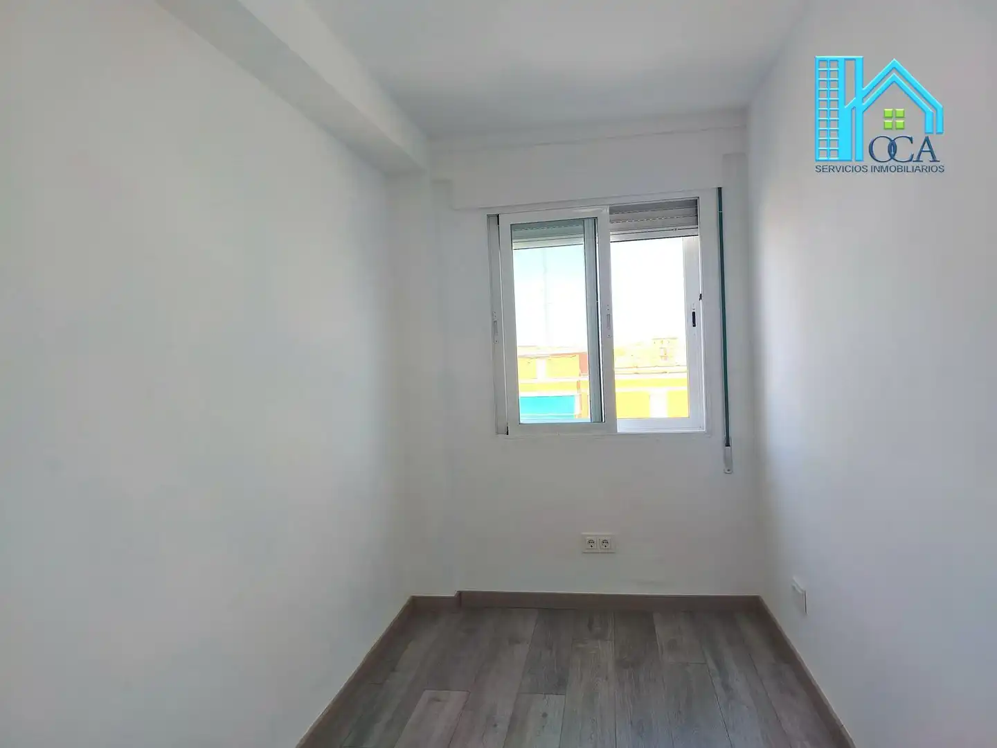 Habitación de Piso en venta en Móstoles con Aire acondicionado, Jardín privado y Piscina comunitaria