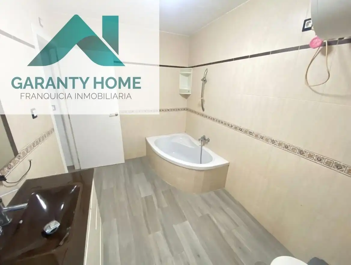 Baño de Casa o chalet en venta en Martos con Aire acondicionado, Calefacción y Terraza