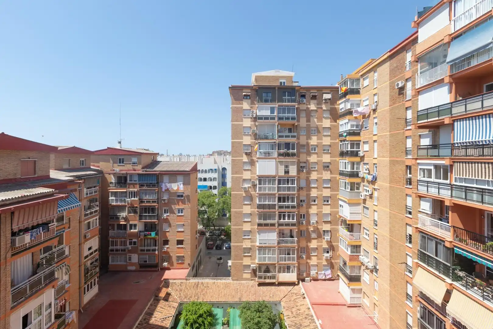 Vista exterior de Pis en venda en Málaga amb Aire condicionat