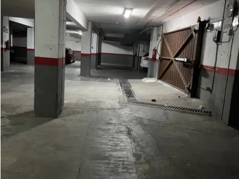 Individuel à vendre à Güell Mercader 14, imagen 2