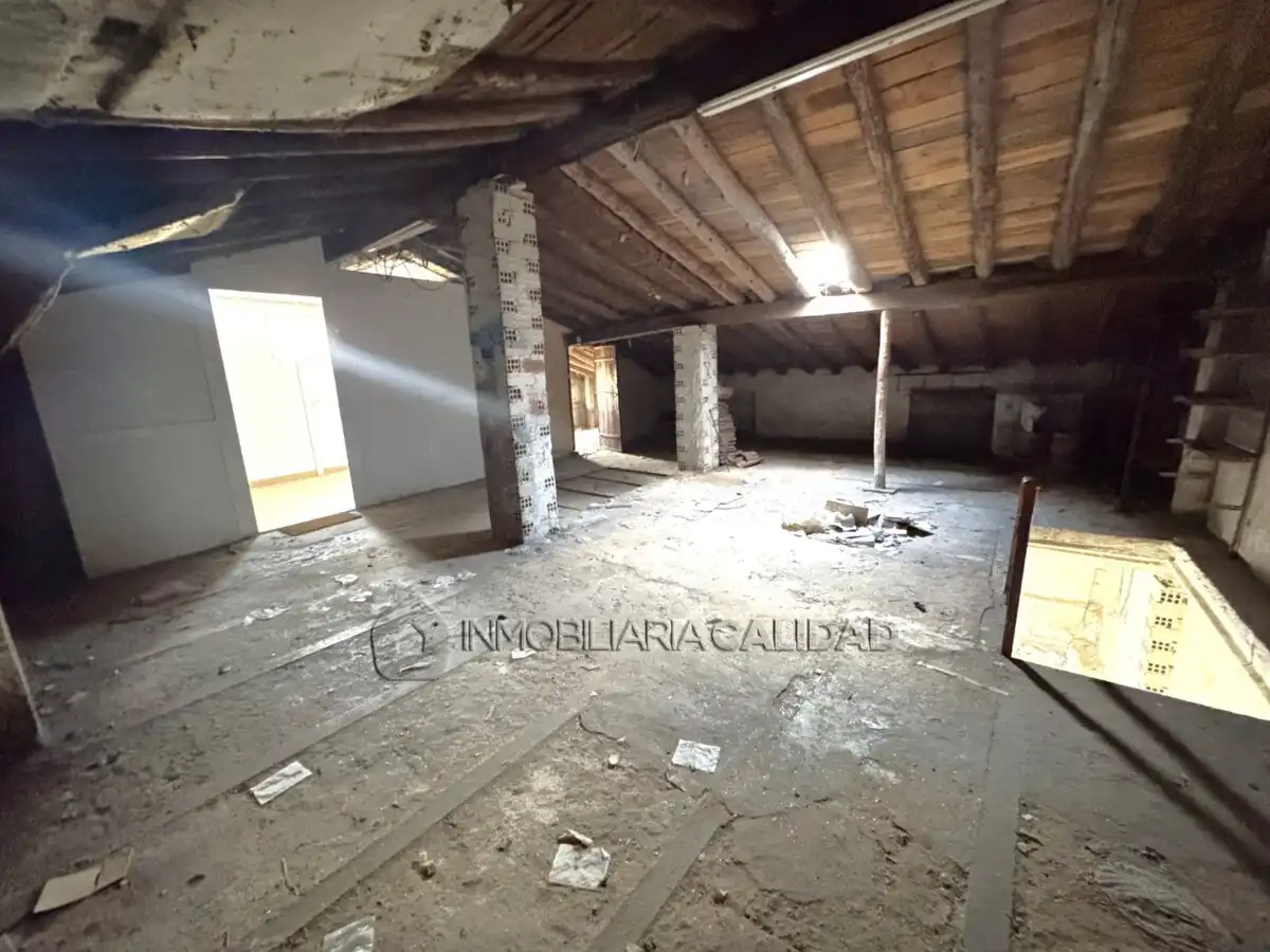 Casa o xalet en venda en Burgos amb Calefacció