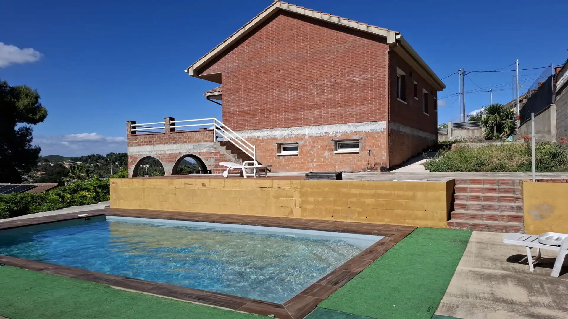 Piscina de Casa o chalet en venta en Olesa de Bonesvalls con Calefacción, Terraza y Trastero