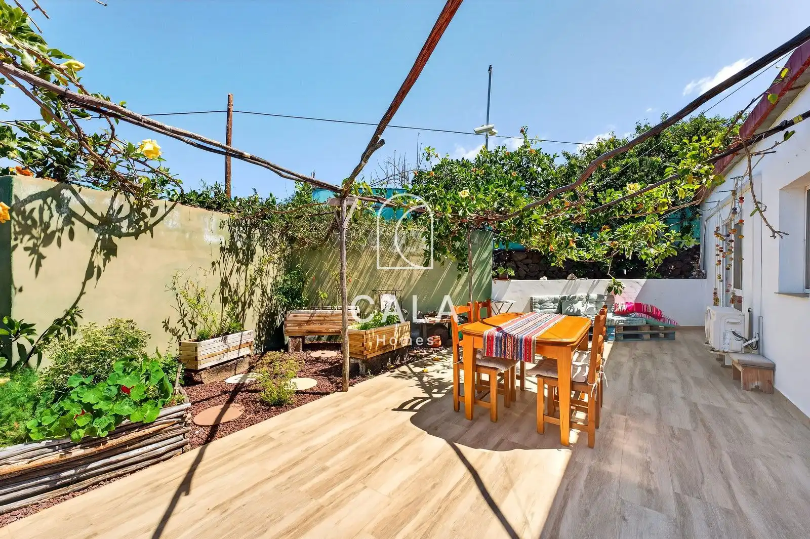 Terrassa de Casa o xalet en venda en Guía de Isora amb Jardí privat, Terrassa i Traster