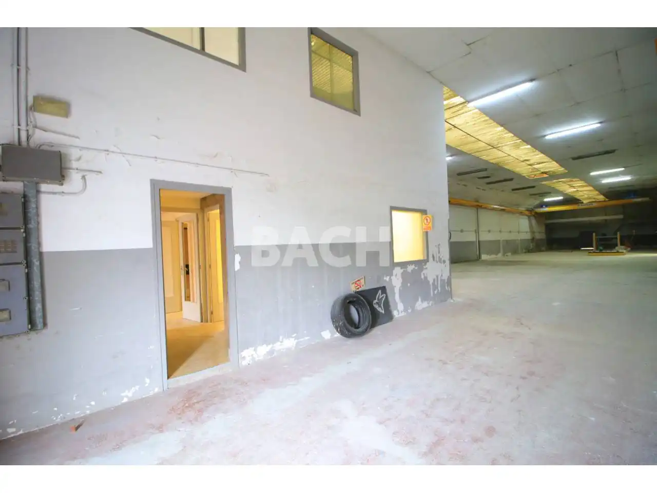 Nave industrial de alquiler en Vic