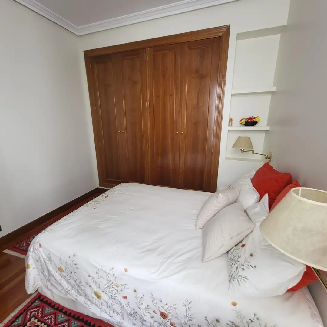 Habitación de Piso en venta en Bilbao  con Calefacción y Trastero