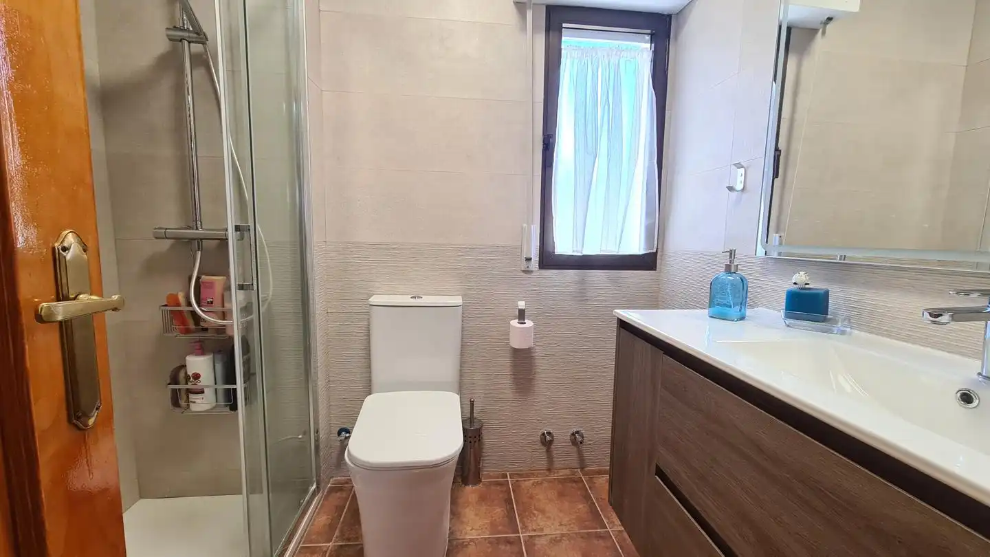Baño de Casa o chalet en venta en Piedralaves con Calefacción, Jardín privado y Terraza
