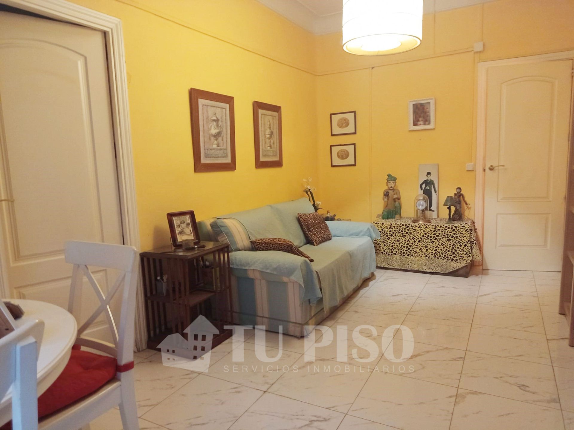 Living room of Flat for sale in  Madrid Capital  with Air Conditioner