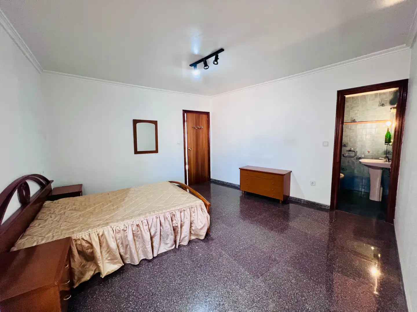 Habitación de Ático en venta en Petrer con Terraza y Horno