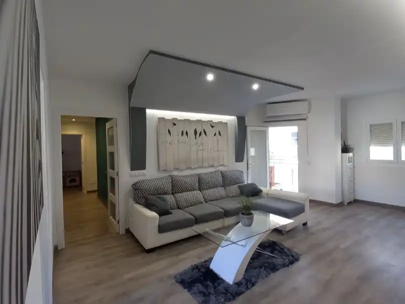 Flat with lift for sale in Carrer de Cannes 44, imagen 2