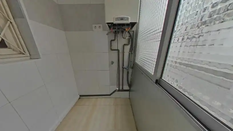 Flat for sale in Calle Miguel de Cervantes, imagen 4