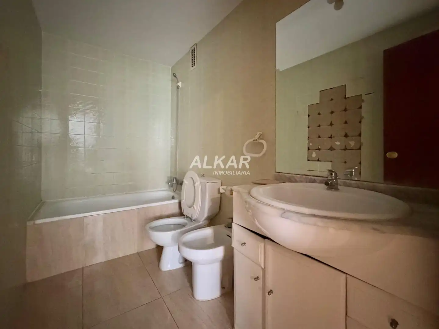 Piso con terraza en venta en Calle Calle Entrefuentes, imagen 27