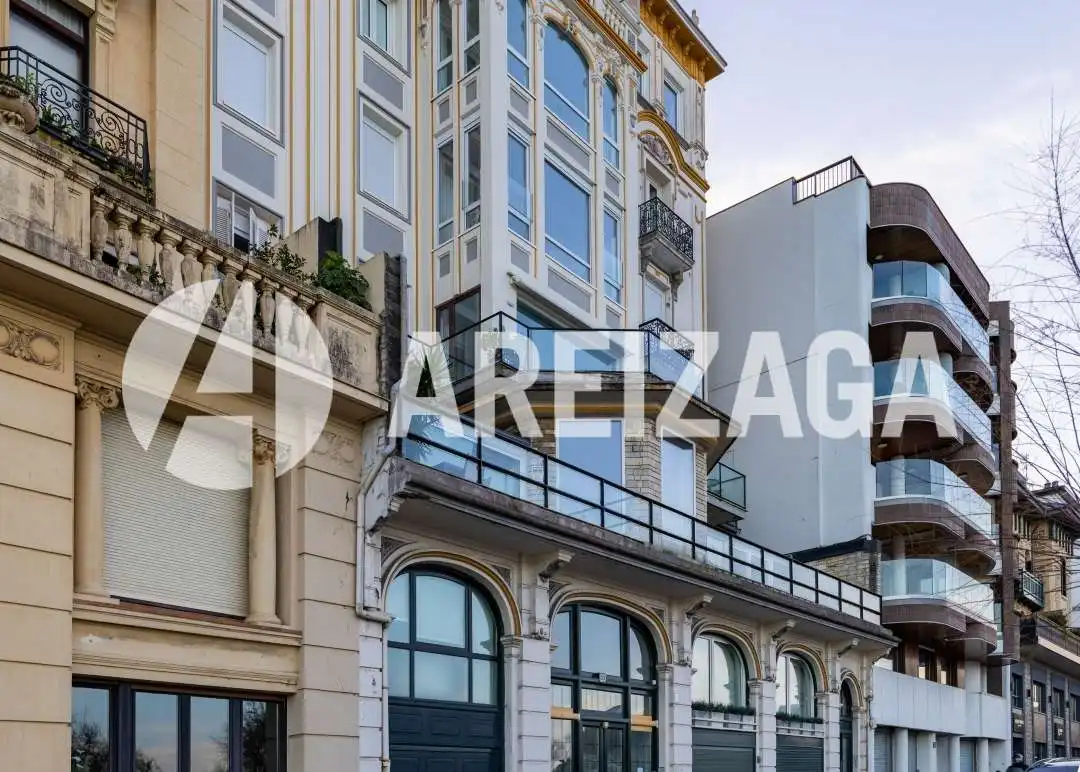 Vista exterior de Piso en venta en Donostia - San Sebastián  con Calefacción, Terraza y Balcón