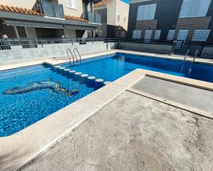 Piscina de Casa adosada en venda en Moncofa amb Aire condicionat, Terrassa i Moblat