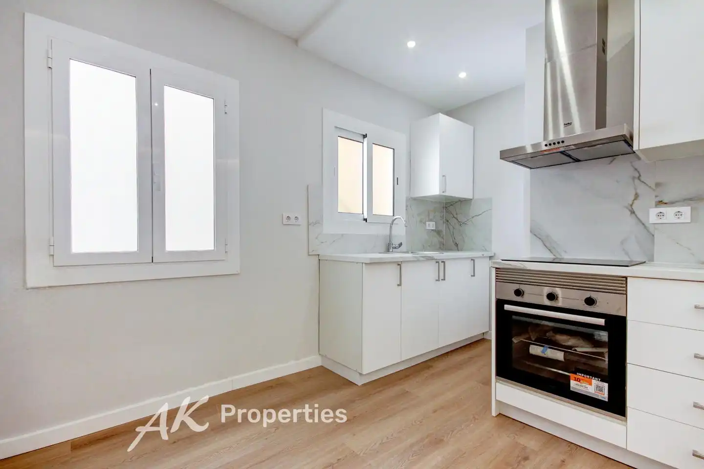 Appartamento con ascensore in vendita a calle Nou de la Rambla, imagen 3