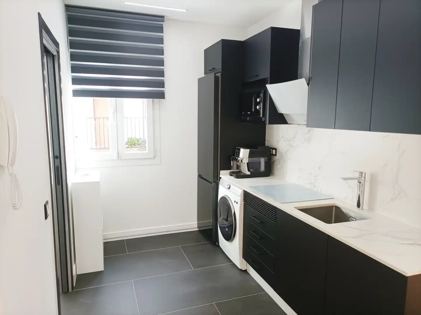 Küche von Wohnung zum Verkauf in Madrid mit Klimaanlage, Heizung und Terrasse