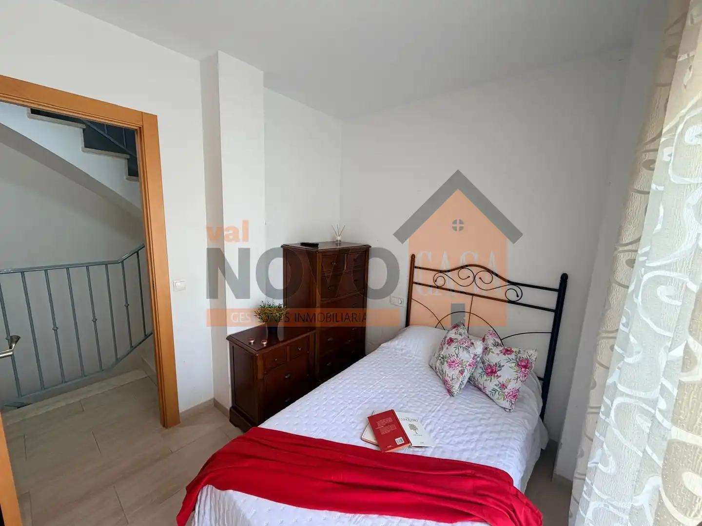 Dormitori de Casa adosada en venda en Picassent