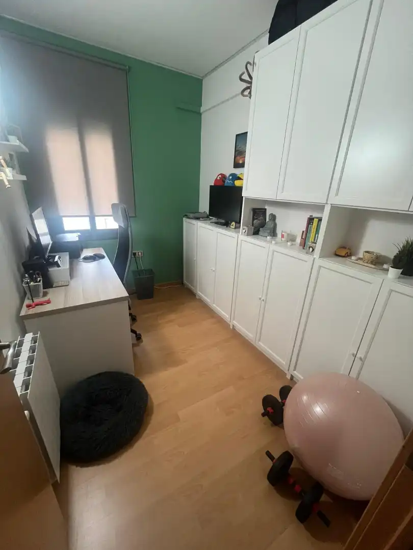 Schlafzimmer von Wohnung zum Verkauf in L'Hospitalet de Llobregat mit Klimaanlage, Heizung und Parkett