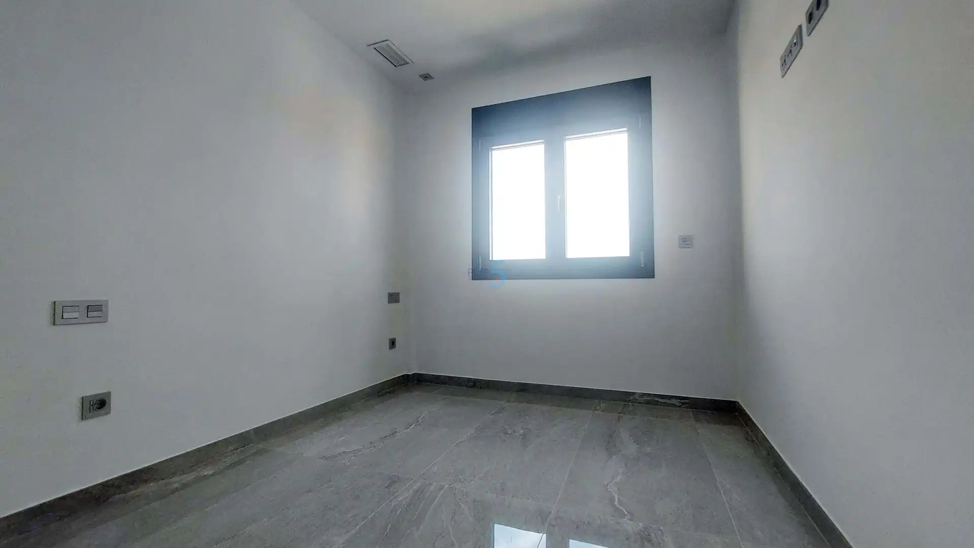 Dormitori de Casa o xalet en venda en San Pedro del Pinatar amb Aire condicionat, Terrassa i Piscina