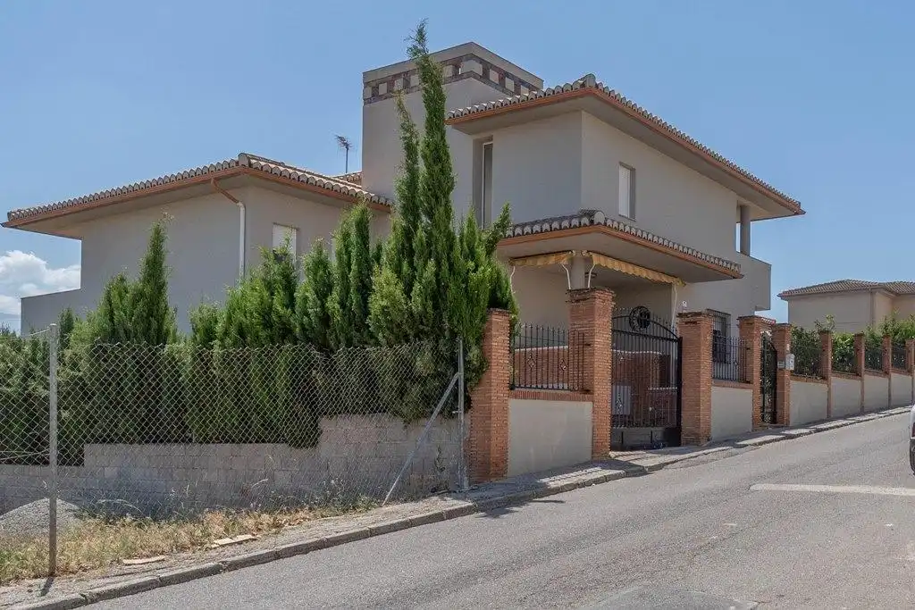 Villa zum Verkauf in Calle Calle Reina Sofía 31
