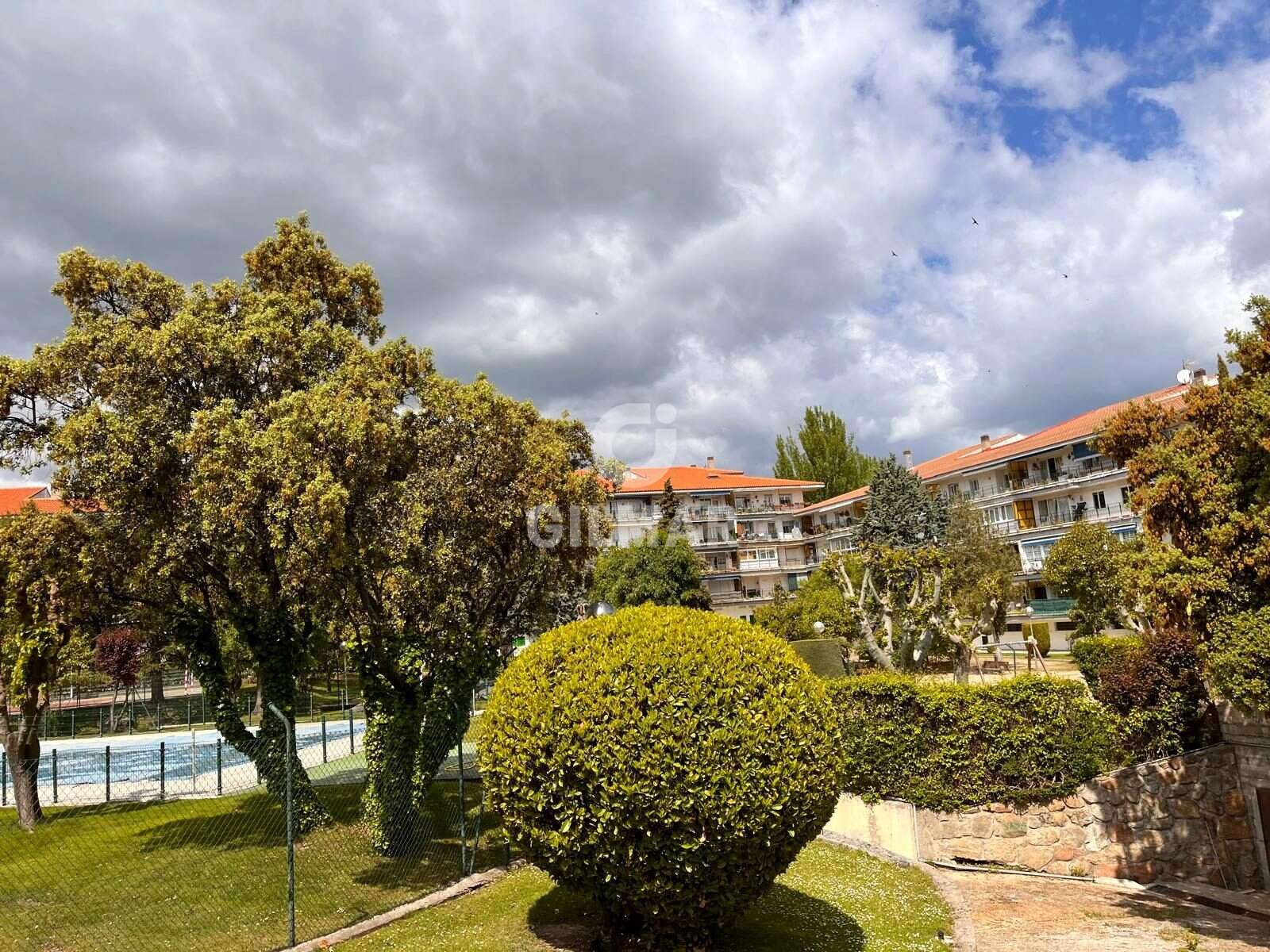 Exterior view of Flat for sale in Collado Villalba  with Terrace and Swimming Pool