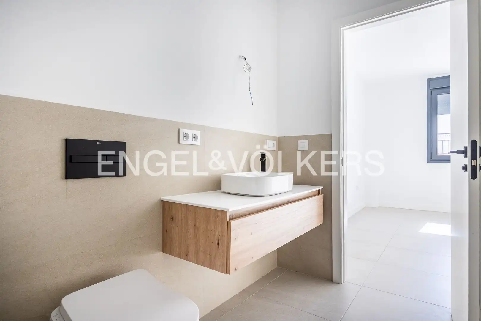 Baño de Piso en venta en Sevilla con Aire acondicionado, Calefacción y Piscina