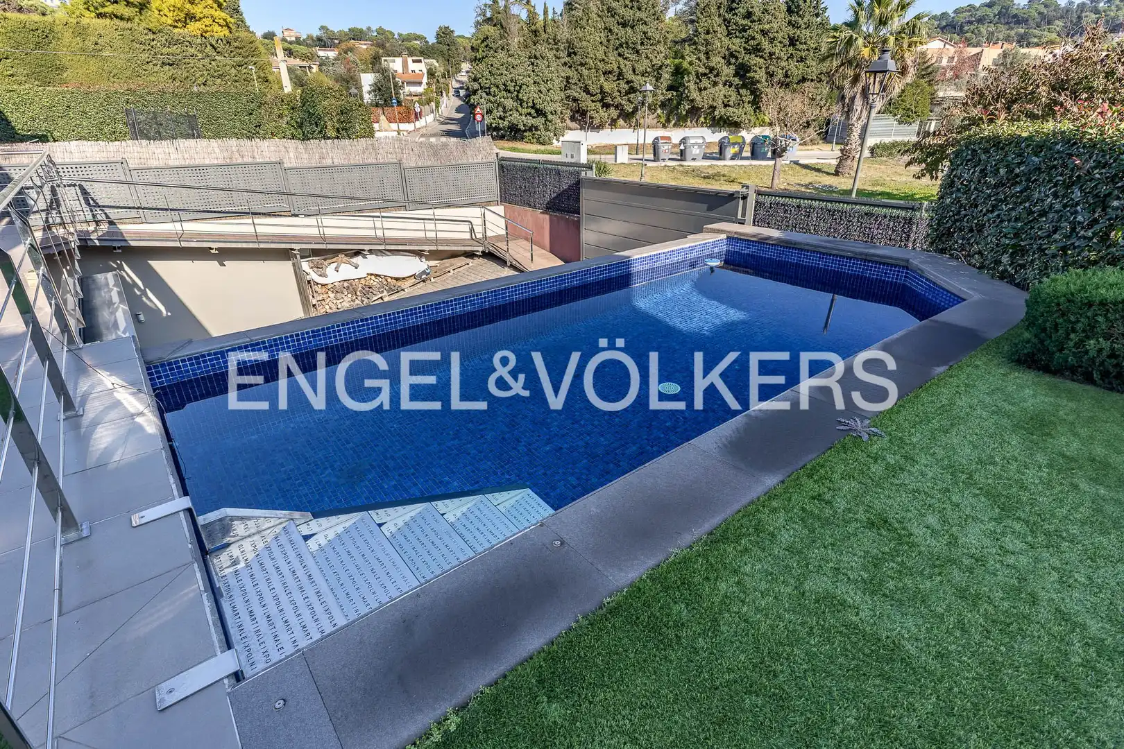 Piscina de Casa o chalet en venta en Vallromanes con Aire acondicionado, Calefacción y Jardín privado