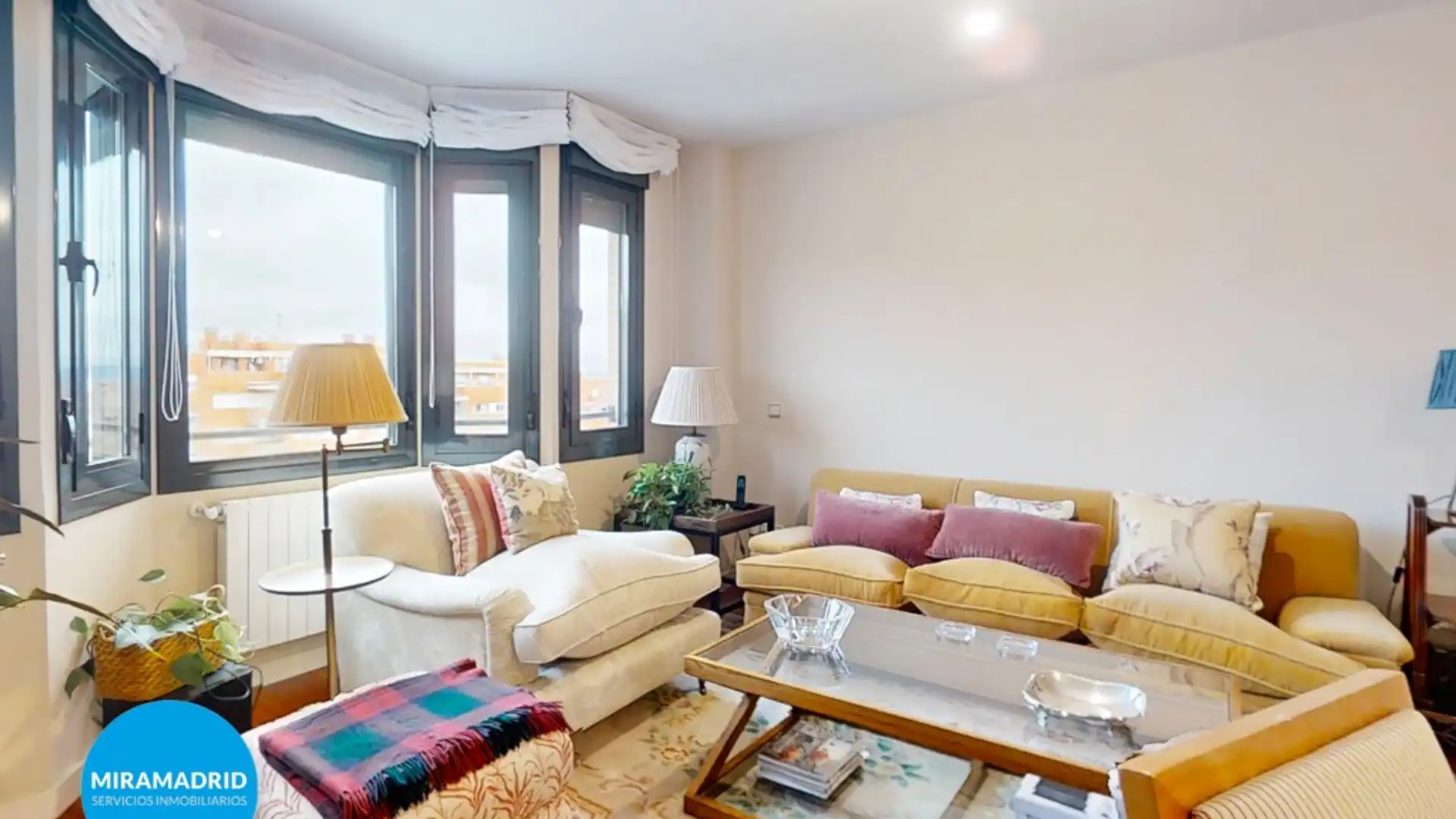 Sala de estar de Piso en venta en Paracuellos de Jarama con Aire acondicionado y Piscina