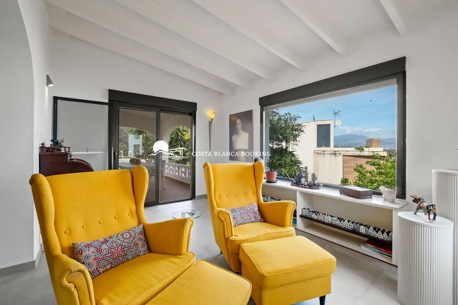 Sala de estar de Casa o chalet en venta en L'Alfàs del Pi con Terraza, Trastero y Piscina