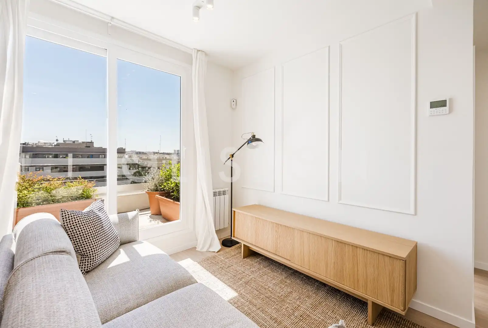 Terraza de Piso en venta en Madrid con Aire acondicionado, Calefacción y Jardín privado