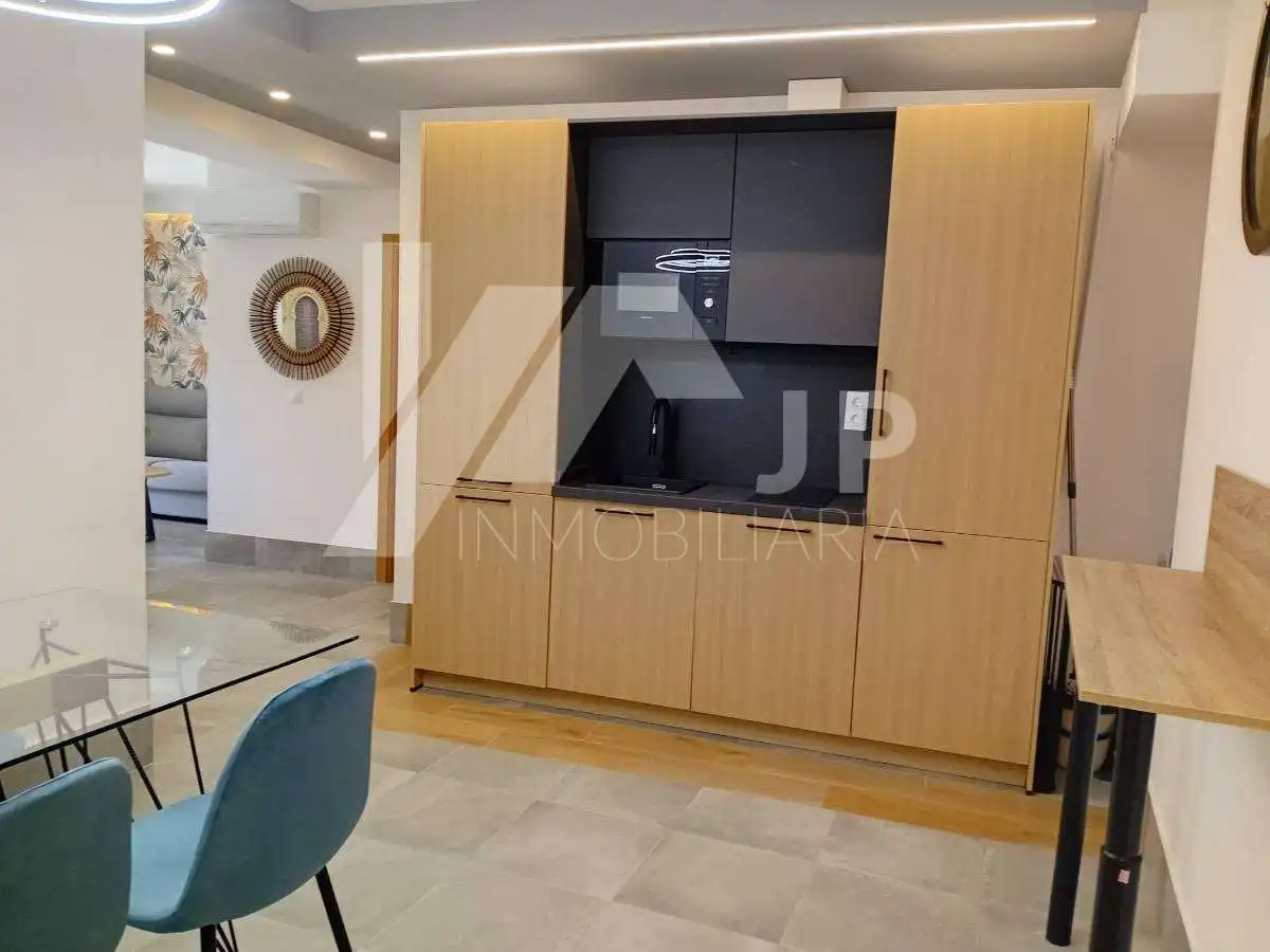Kitchen of Flat for rent in Granada  with Air Conditioner, Heating and Parquet flooring