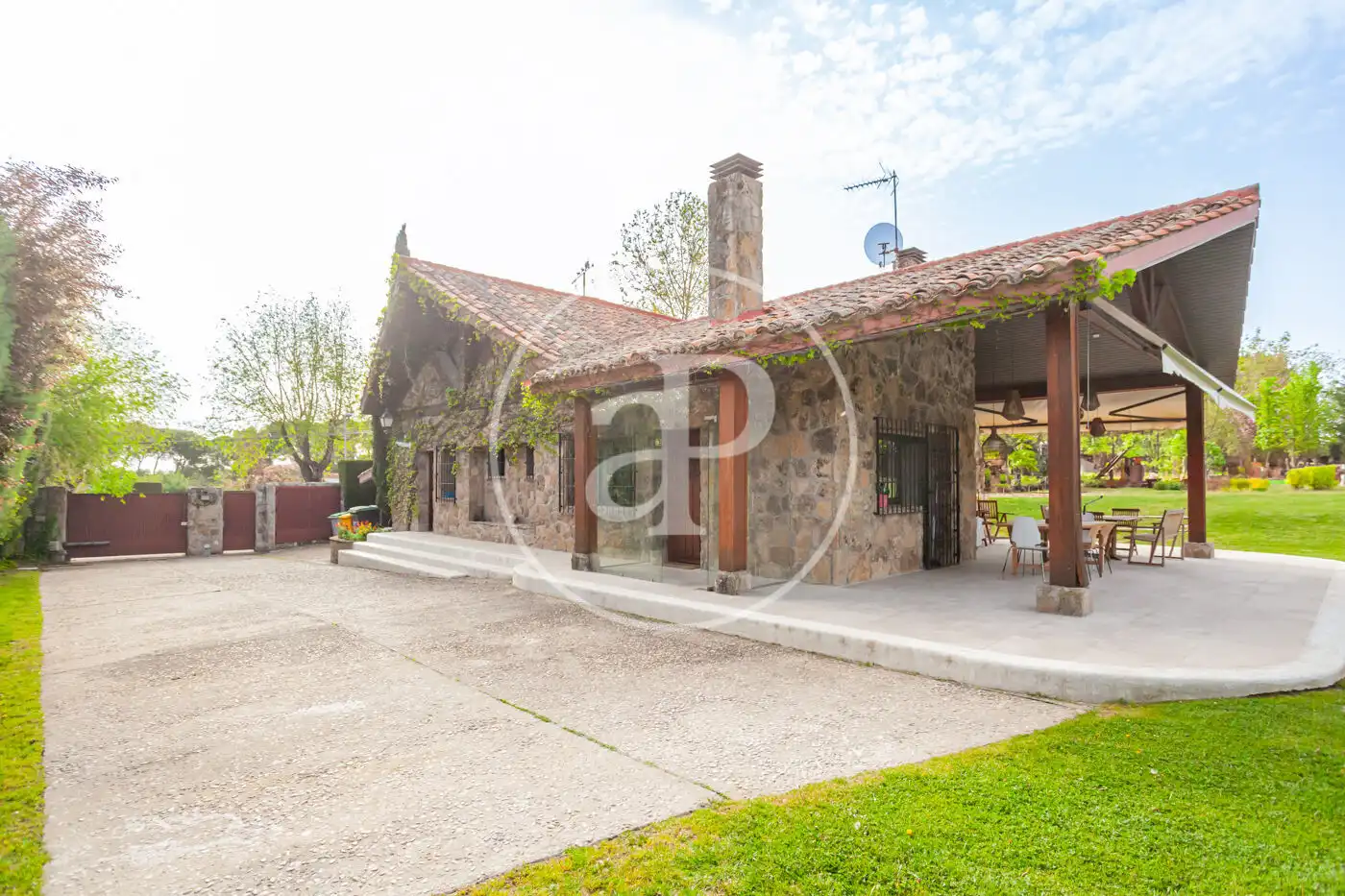 Casa o chalet en venta en Pozuelo de Alarcón con Aire acondicionado, Calefacción y Jardín privado