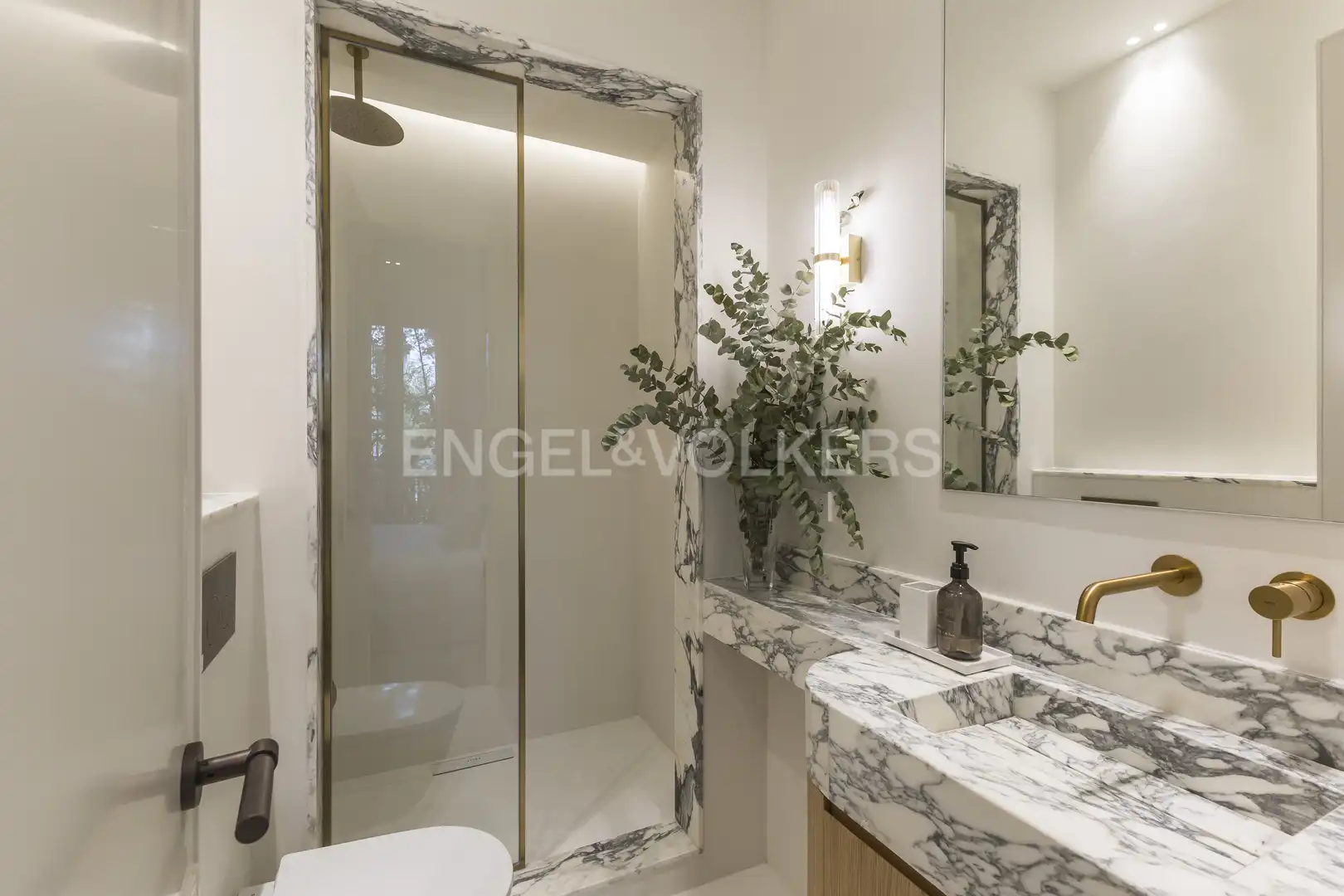 Badezimmer von Wohnung zur Miete in Barrio de Salamanca