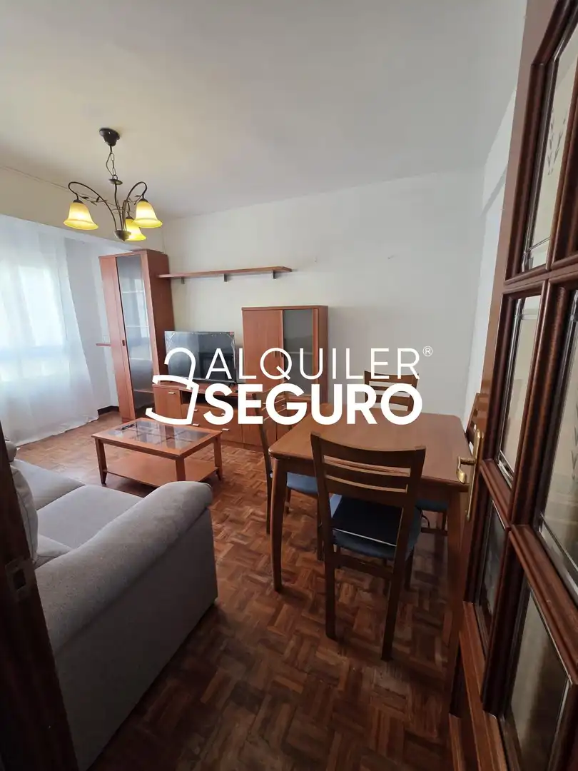 Sala de estar de Piso de alquiler en Burgos con Calefacción, Terraza y Amueblado