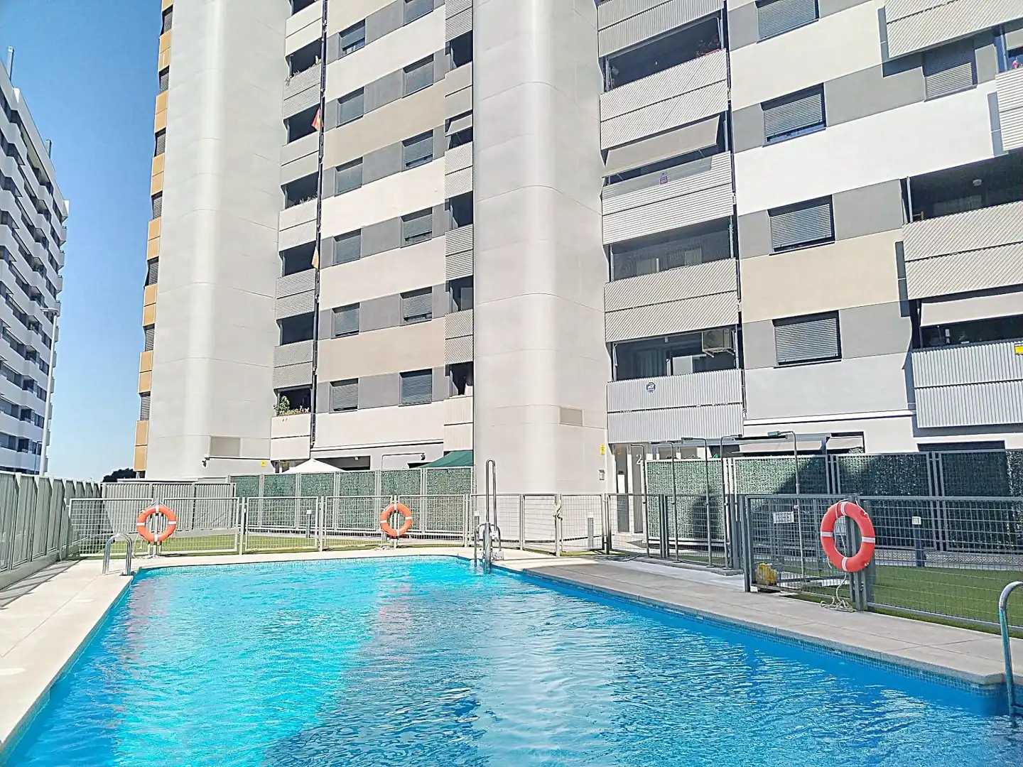 Swimming pool of Flat for sale in Arganda del Rey  with Air Conditioner, Heating and Terrace