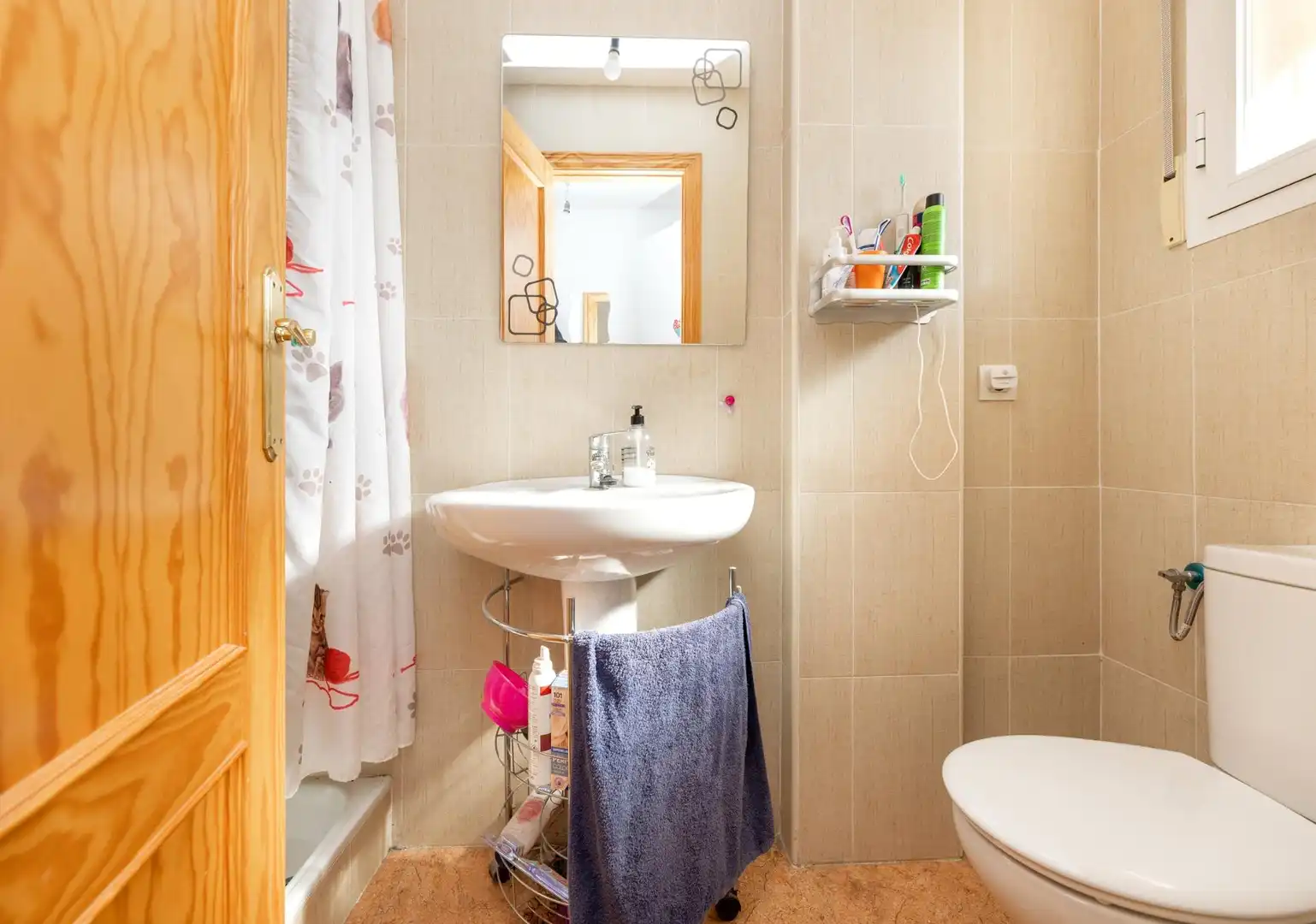Badezimmer von Einfamilien-Reihenhaus zum Verkauf in Vegas del Genil mit Klimaanlage