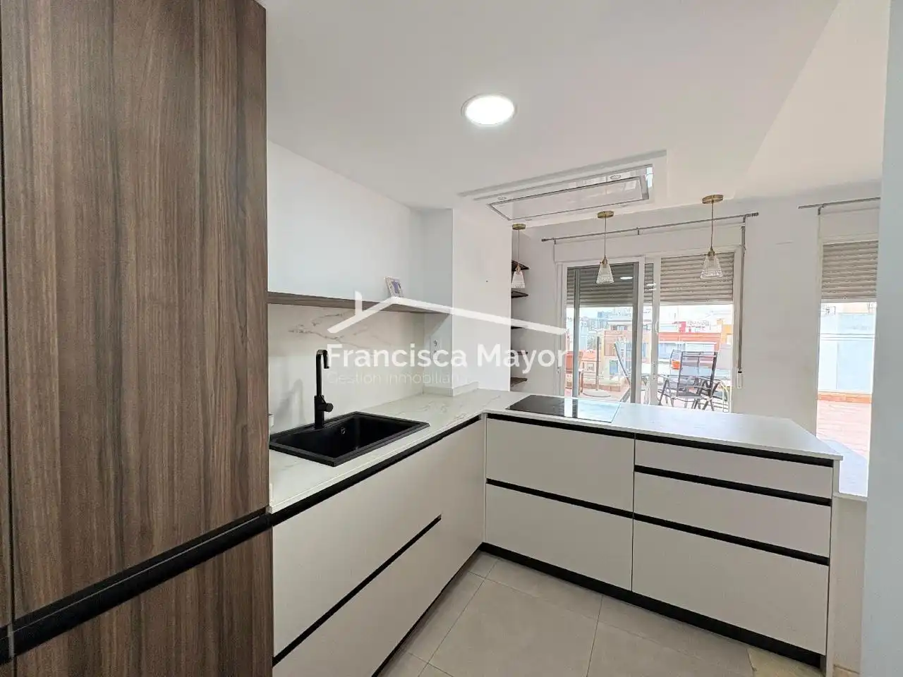 Cuina de Dúplex en venda en Valencia amb Aire condicionat i Terrassa