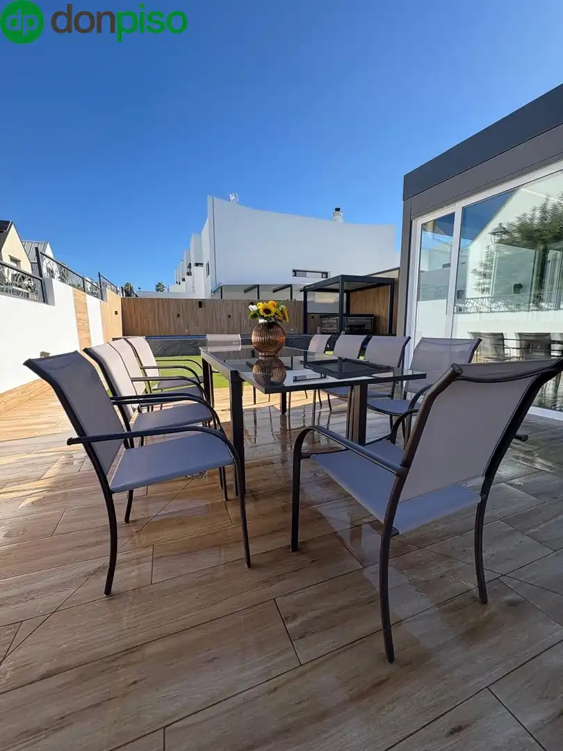 Reihenhaus mit Pool zum Verkauf in Calle HAYAS (LOMA VERDE), imagen 12