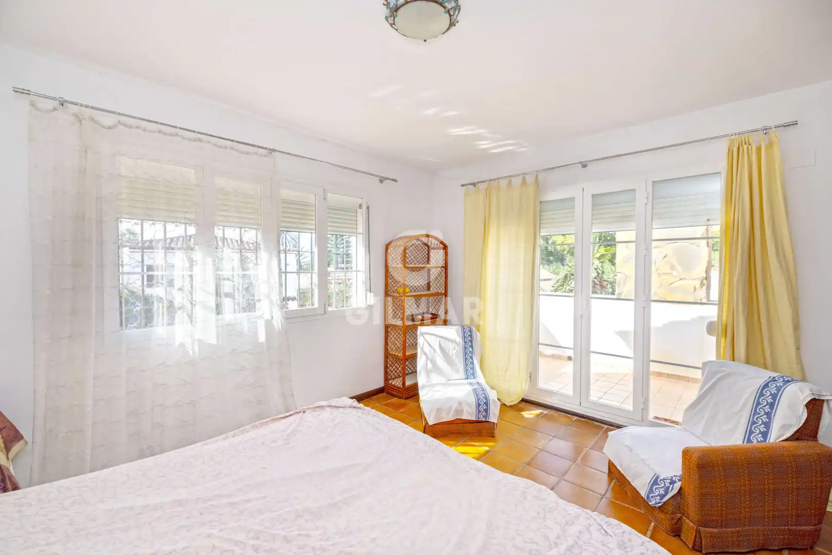 Dormitori de Casa o xalet en venda en Estepona amb Jardí privat