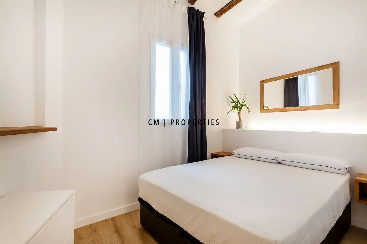 Habitación de Dúplex de alquiler en Valencia con Aire acondicionado, Calefacción y Terraza