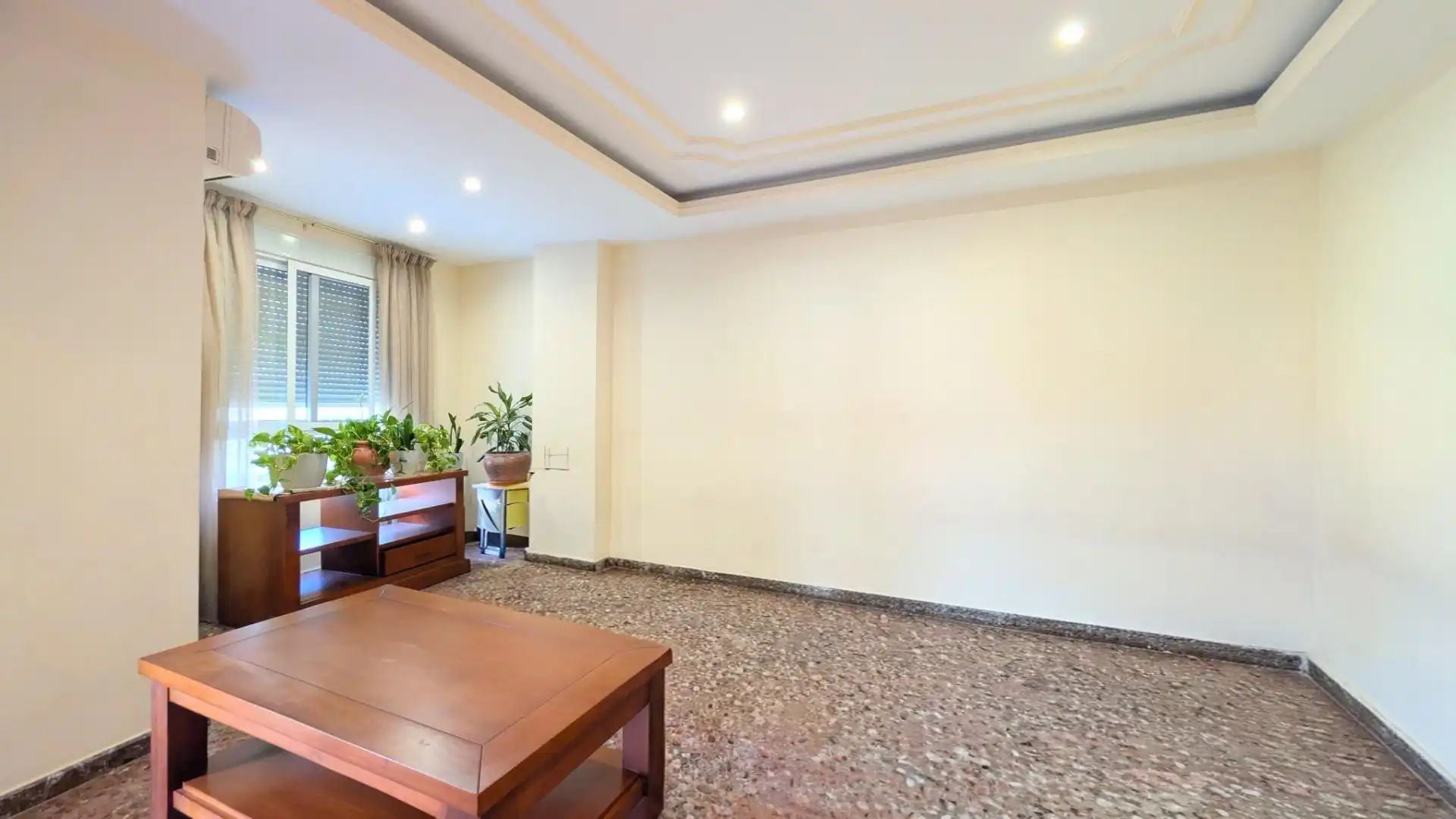 Living room of Flat for sale in Elche / Elx  with Air Conditioner and Balcony