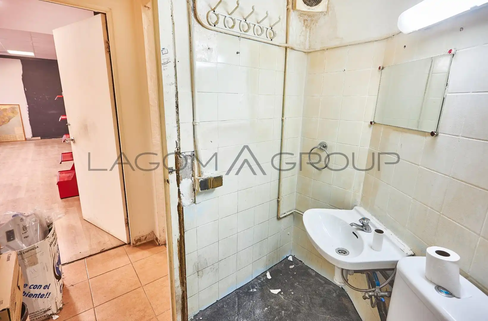 Business premises for sale in Passeig Maragall, imagen 16