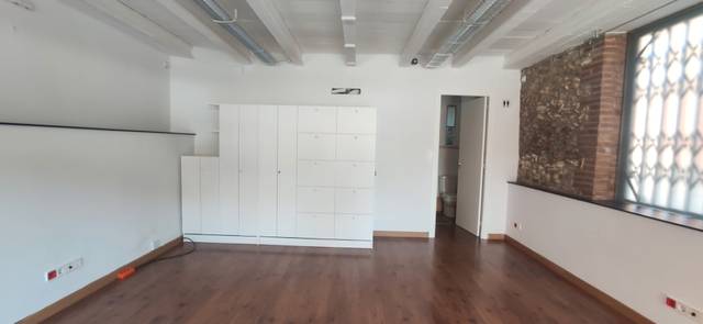 Local comercial en Alquiler en Nucli Urbà