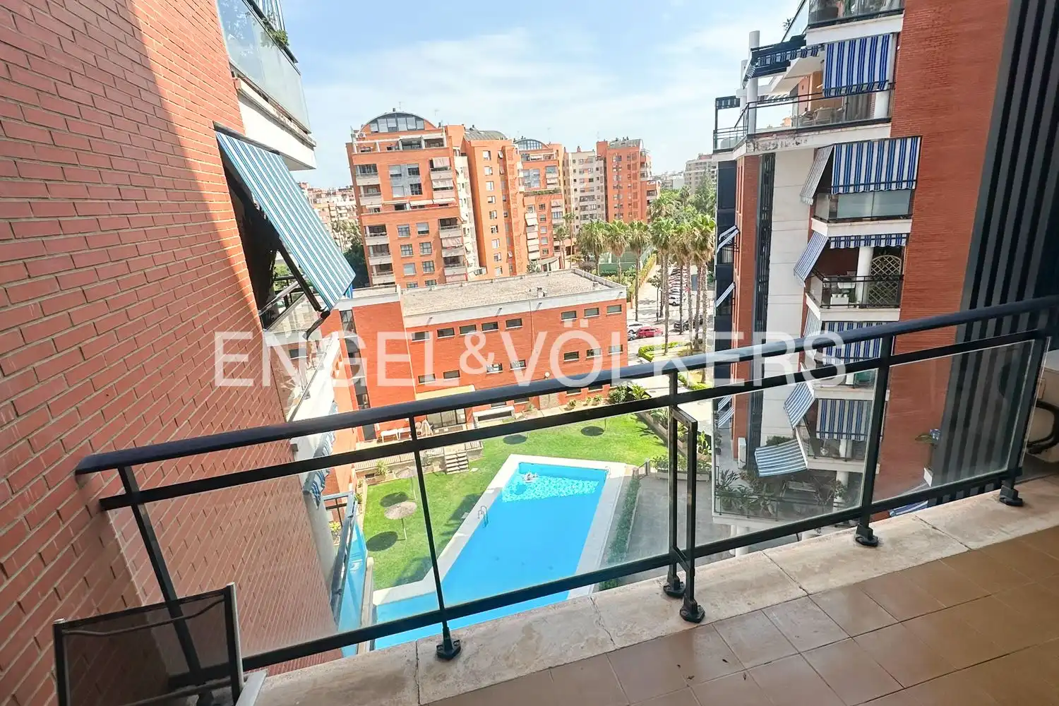Piscina de Pis de lloguer en Valencia amb Aire condicionat, Calefacció i Jardí privat
