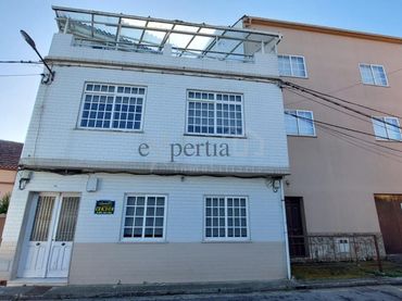 Casa con jardín en venta en A Pobra do Caramiñal