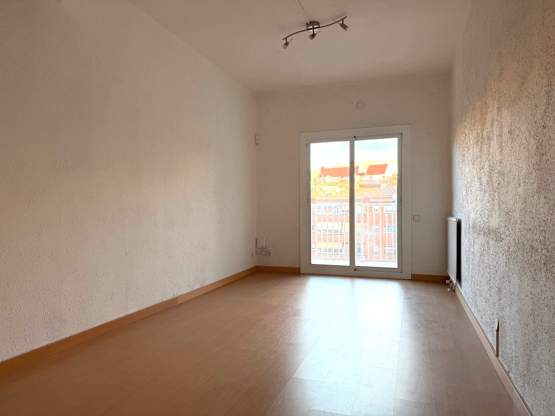 Piso en venta en Passeig de la Zona Franca, La Marina del Port