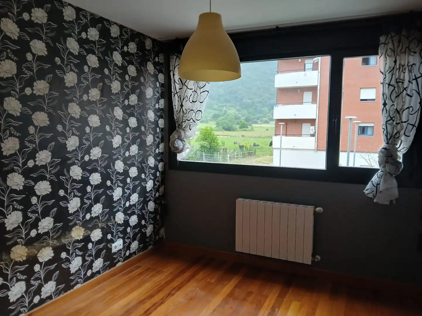 Habitación de Piso en venta en Medio Cudeyo con Calefacción, Parquet y Balcón