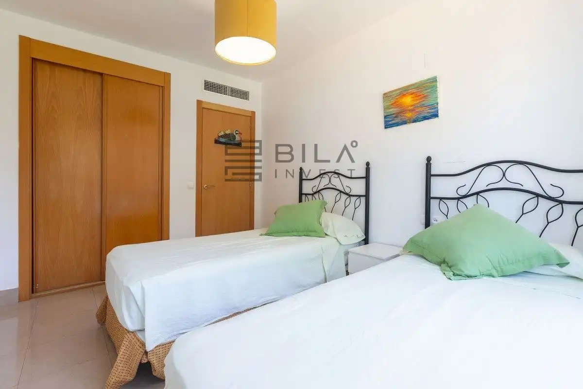Bedroom of Flat for sale in Marbella  with Air Conditioner, Terrace and Swimming Pool