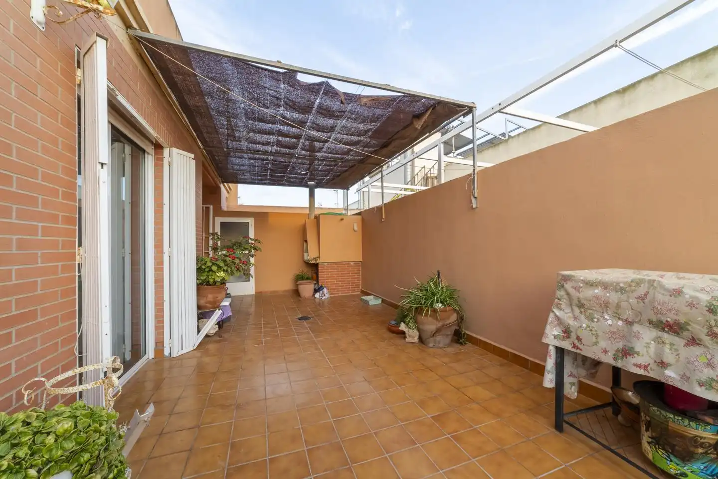 Houses for sale in Gazania, Costacabana - Loma Cabrera