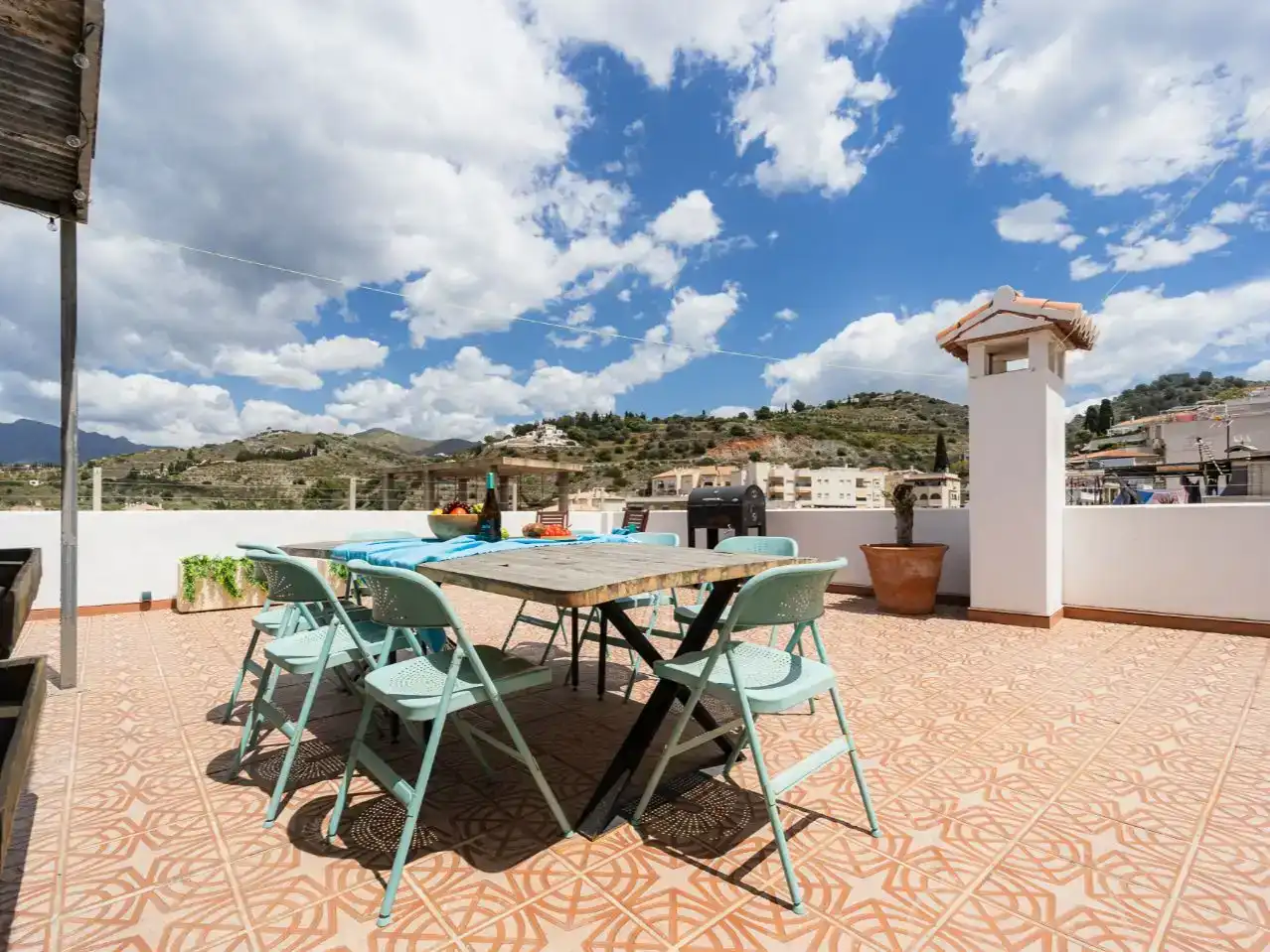 Terrasse von Dachboden zum Verkauf in Almuñécar mit Klimaanlage, Abstellraum und Möbliert
